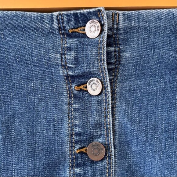 •SOLD•|Wilfred| Aritzia Ahrens Blue Denim Button Down A-Line Mini Skirt Sz 0 - Picture 4 of 7